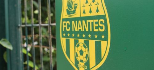 Les joueurs du FC Nantes en dédicaces à Basse-Goulaine ce mercredi