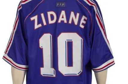 France-Brésil 98 : un maillot de Zidane vendu 100 000 dollars